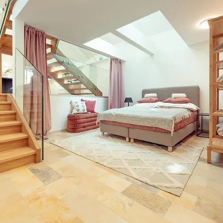 Διαμέρισμα Penthouse Maxfux Direkt In Der Fussgaengerzone 130m2 *