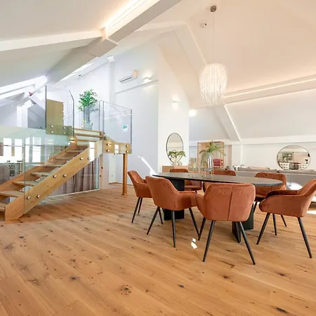 Penthouse Maxfux Direkt In Der Fussgaengerzone 130m2 Apartman Krems
