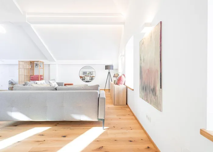 Penthouse Maxfux Direkt In Der Fussgaengerzone 130m2 *