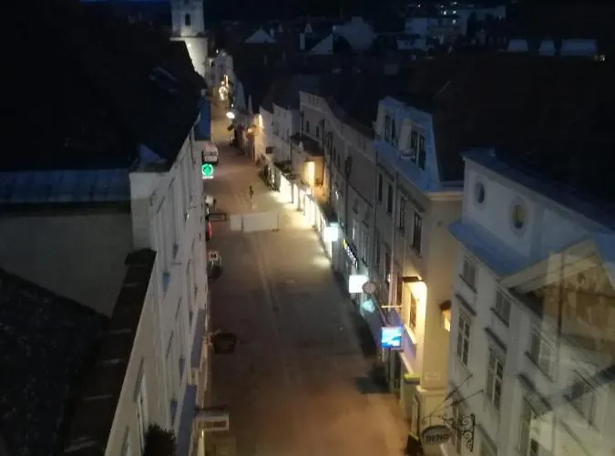 Penthouse Maxfux Direkt In Der Fussgaengerzone 130m2 Apartmán