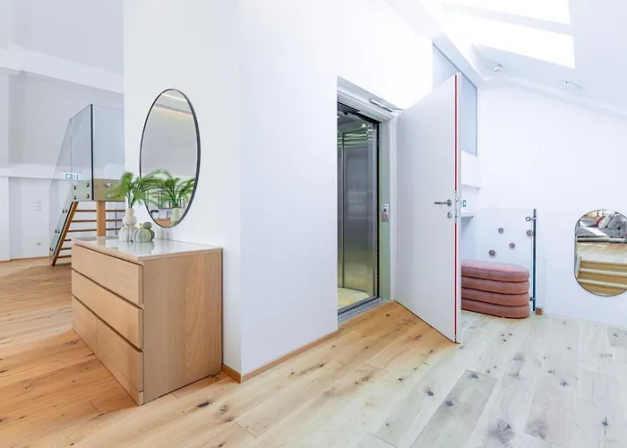 Penthouse Maxfux Direkt In Der Fussgaengerzone 130m2 Kremže