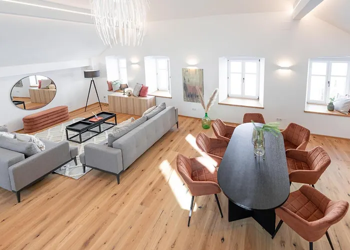 Penthouse Maxfux Direkt In Der Fussgaengerzone 130m2 Apartmán *